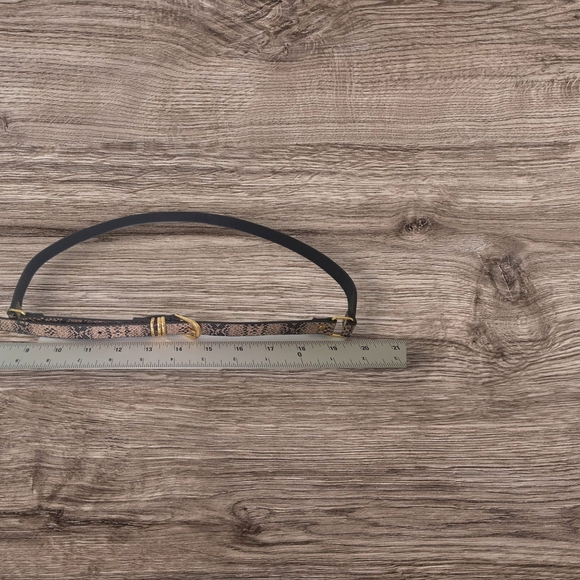 Python Belt Womens Size Medium Beige Snake Vegan Leather Embossed Fashion Slim40 - Picture 1 of 10